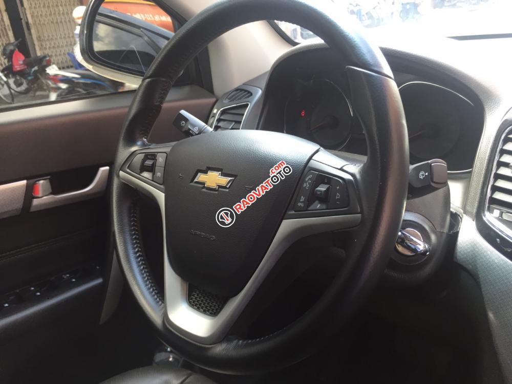 Cần bán Chevrolet Captiva LTZ màu đen 2017-0