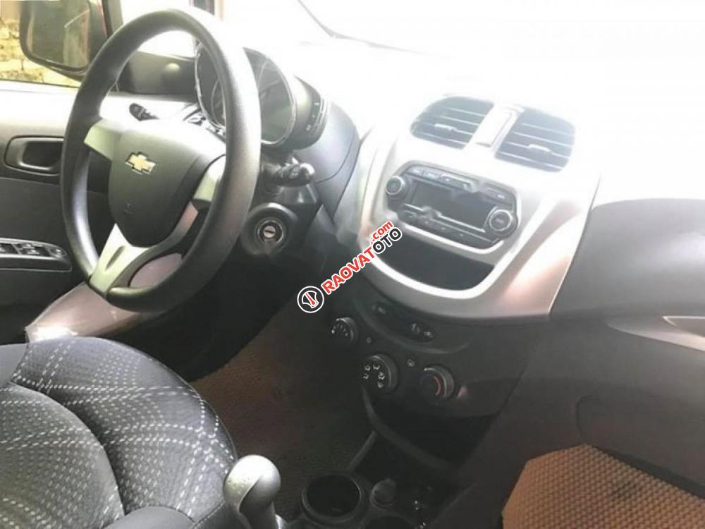 Bán xe cũ Chevrolet Spark LS 1.2 MT năm 2017, màu đỏ còn mới -2