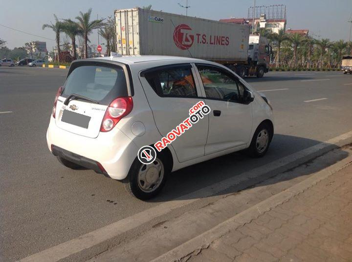 Bán xe Chevrolet Spark LS 2016, ĐK 2017 màu trắng chính chủ từ đầu-1