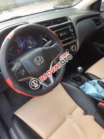 Bán Honda City 1.5 MT năm sản xuất 2015, màu bạc, giá tốt-2