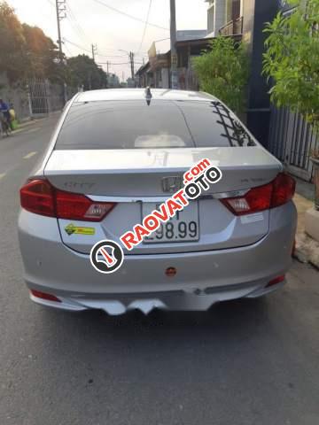 Bán Honda City 1.5 MT năm sản xuất 2015, màu bạc, giá tốt-1