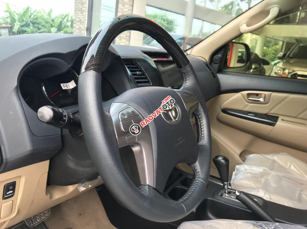 Bán Fortuner Sportivo trắng ngọc trai như mới-8