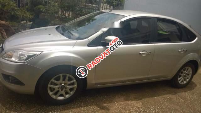 Bán Ford Focus 1.8 AT năm sản xuất 2009 xe gia đình, giá 345tr-0
