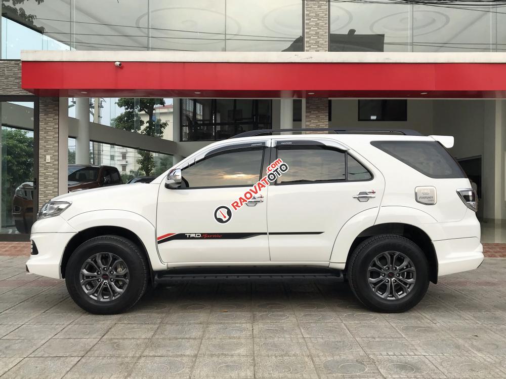 Bán Fortuner Sportivo trắng ngọc trai như mới-0