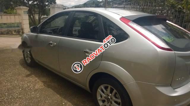 Bán Ford Focus 1.8 AT năm sản xuất 2009 xe gia đình, giá 345tr-2