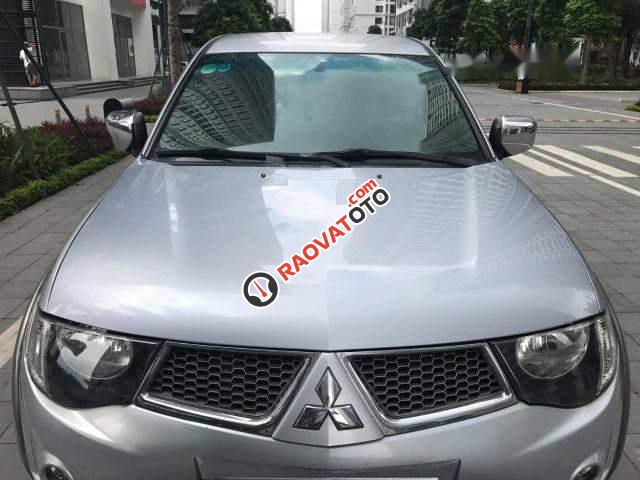 Bán Mitsubishi Triton 2.5 số sàn, máy dầu 2 cầu 4*4, đk 2010 chính chủ sử dụng từ đầu-1