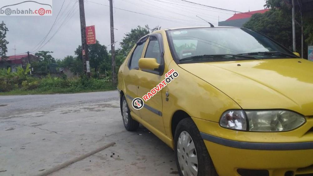 Cần bán gấp Fiat Siena HLX 1.6 đời 2003, màu vàng xe gia đình-1