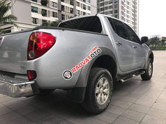 Bán Mitsubishi Triton 2.5 số sàn, máy dầu 2 cầu 4*4, đk 2010 chính chủ sử dụng từ đầu-0