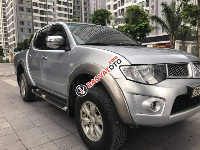 Bán Mitsubishi Triton 2.5 số sàn, máy dầu 2 cầu 4*4, đk 2010 chính chủ sử dụng từ đầu-4