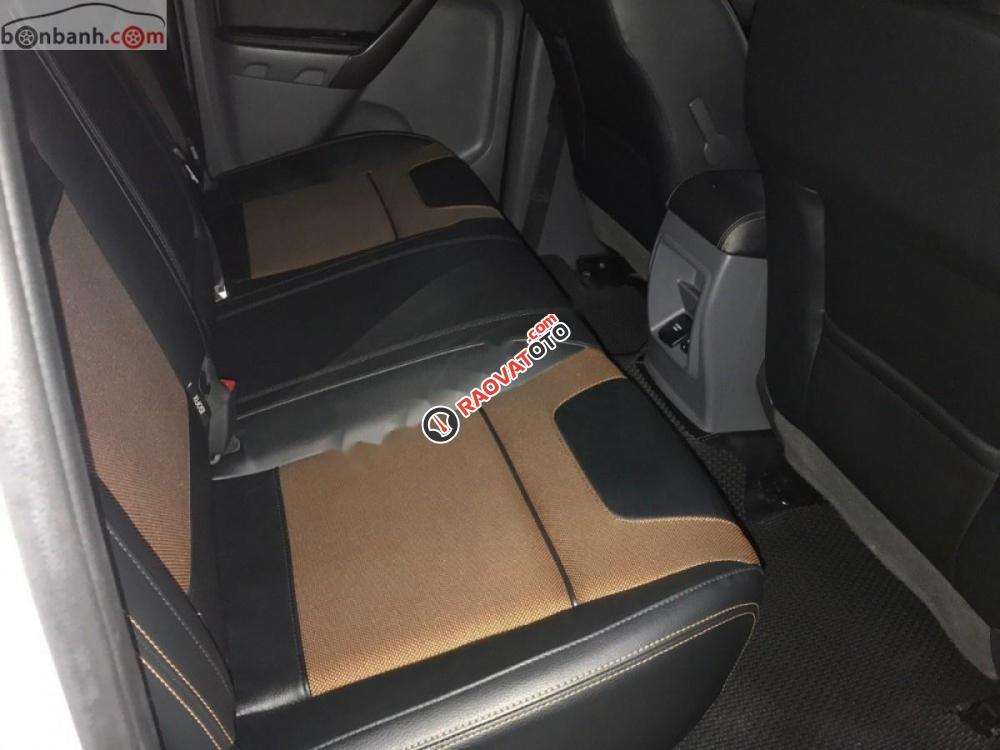 Bán Ford Ranger Wildtrak 3.2L AT sản xuất 2017, màu trắng, xe nhập, giá chỉ 840 triệu-6