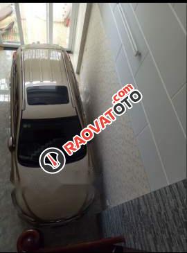 Gia đình bán Chevrolet Captiva Revv 2.4 sản xuất năm 2016, màu vàng cát-4