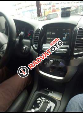 Gia đình bán Chevrolet Captiva Revv 2.4 sản xuất năm 2016, màu vàng cát-3