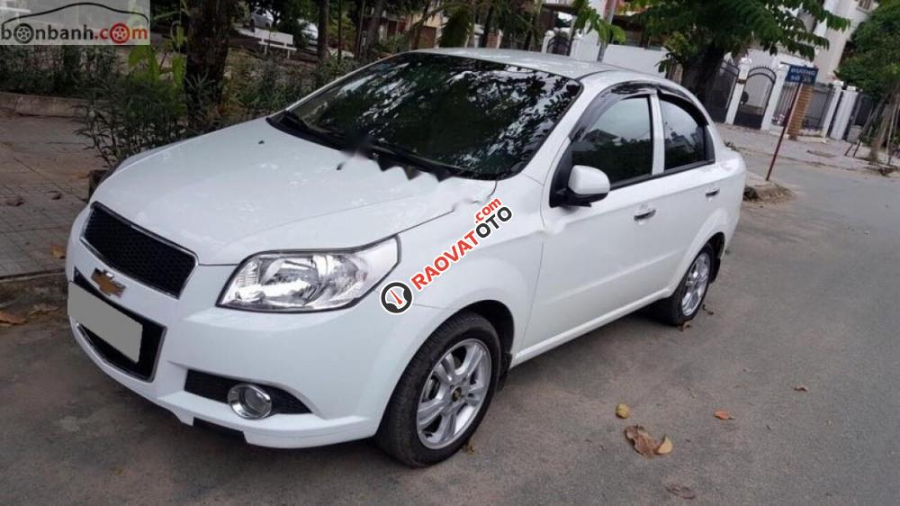Bán Chevrolet Aveo mt năm 2016, màu trắng số sàn-1