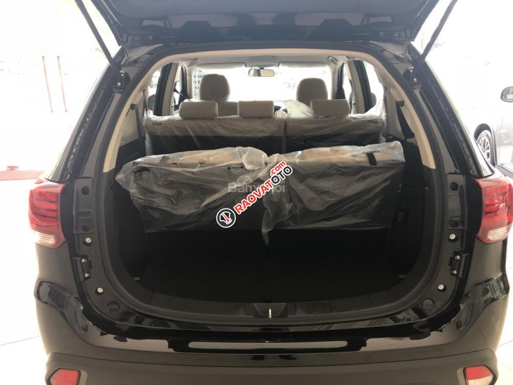 [Sốc] Mitsubishi Outlander chỉ 807 triệu, 7 chỗ, lợi xăng 7L/100km, Nghệ An- Hà Tĩnh, cho vay 80% - Trà: 0963773462-7