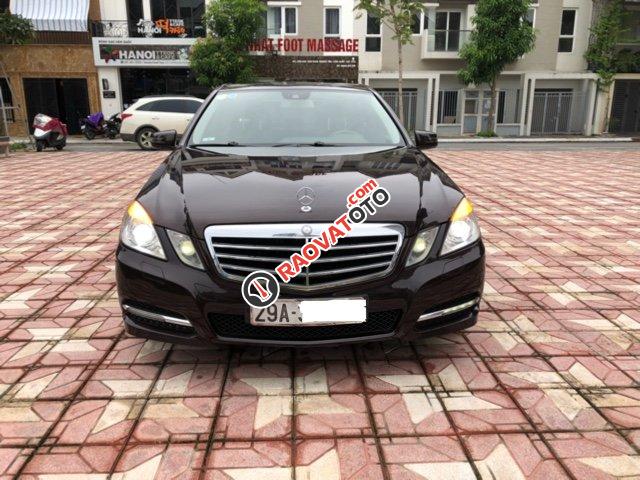 Cần bán Mercedes CGI năm sản xuất 2011, màu nâu, xe rất chất-1