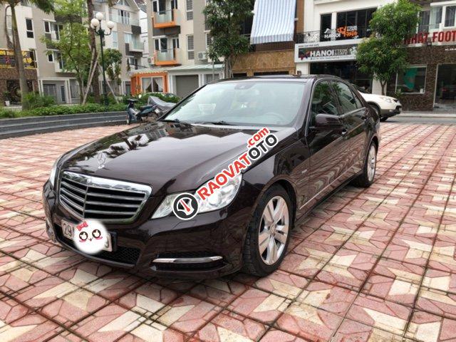 Cần bán Mercedes CGI năm sản xuất 2011, màu nâu, xe rất chất-0