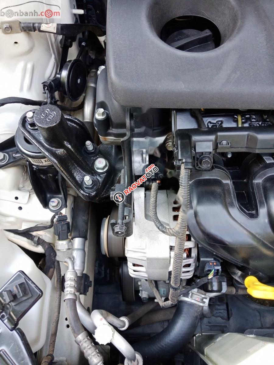 Cần bán lại xe Kia Cerato 1.6 năm 2016, màu trắng giá cạnh tranh-7