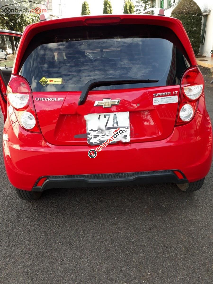 Bán ô tô Chevrolet Spark LT 1.0 MT đời 2016, màu đỏ  -1