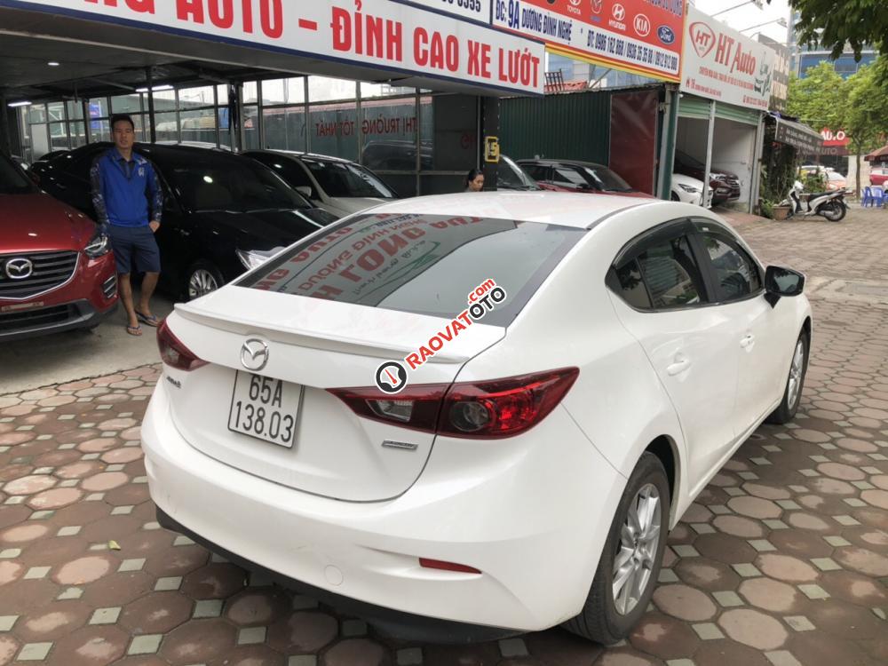 Bán xe Mazda 3 1.5 Facelift năm 2017, màu trắng-0