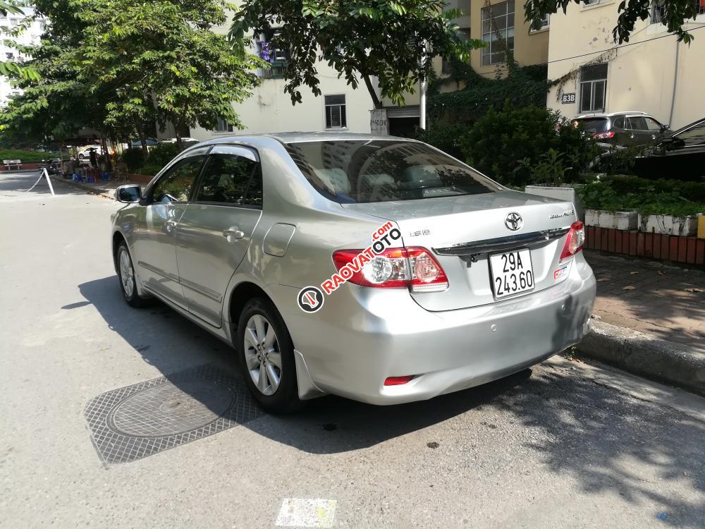 Cần bán Toyota Altis 1.8AT đời 2011-0