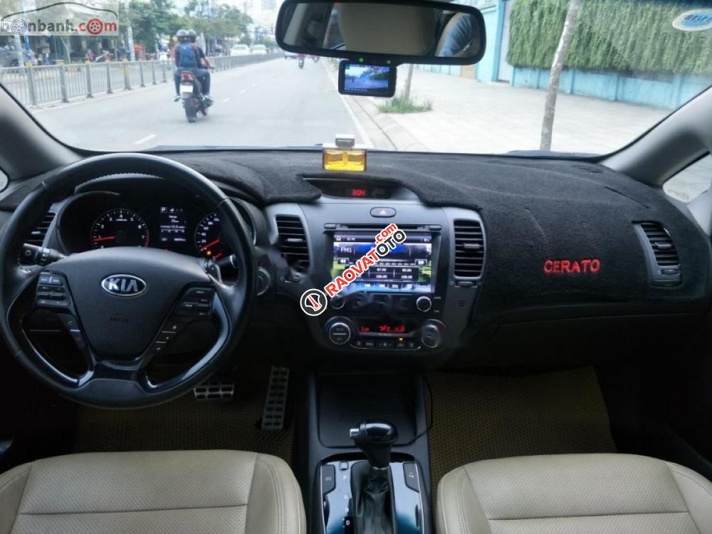 Bán Kia Cerato Signature 1.6 AT 2017, màu bạc xe gia đình-0