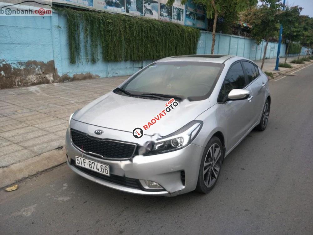 Bán Kia Cerato Signature 1.6 AT 2017, màu bạc xe gia đình-9