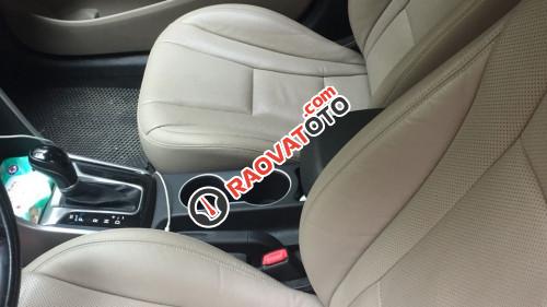 Chính chủ bán Hyundai i30 1.6 AT năm sản xuất 2014, màu đỏ-0