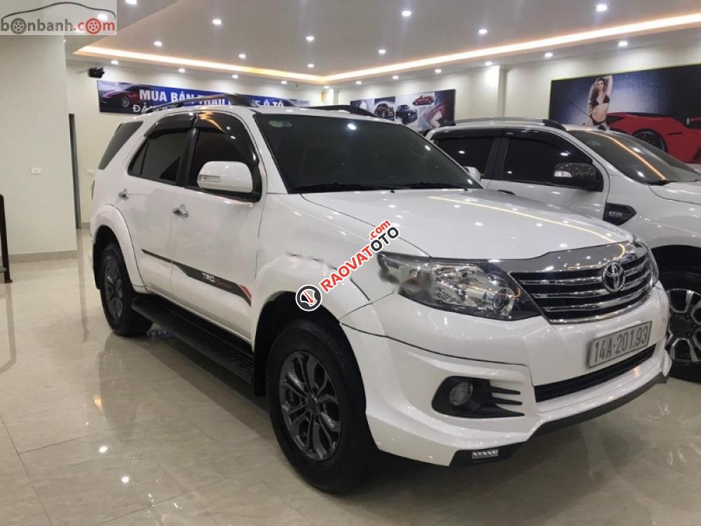 Xe Toyota Fortuner Sportivo năm 2016, màu trắng-1