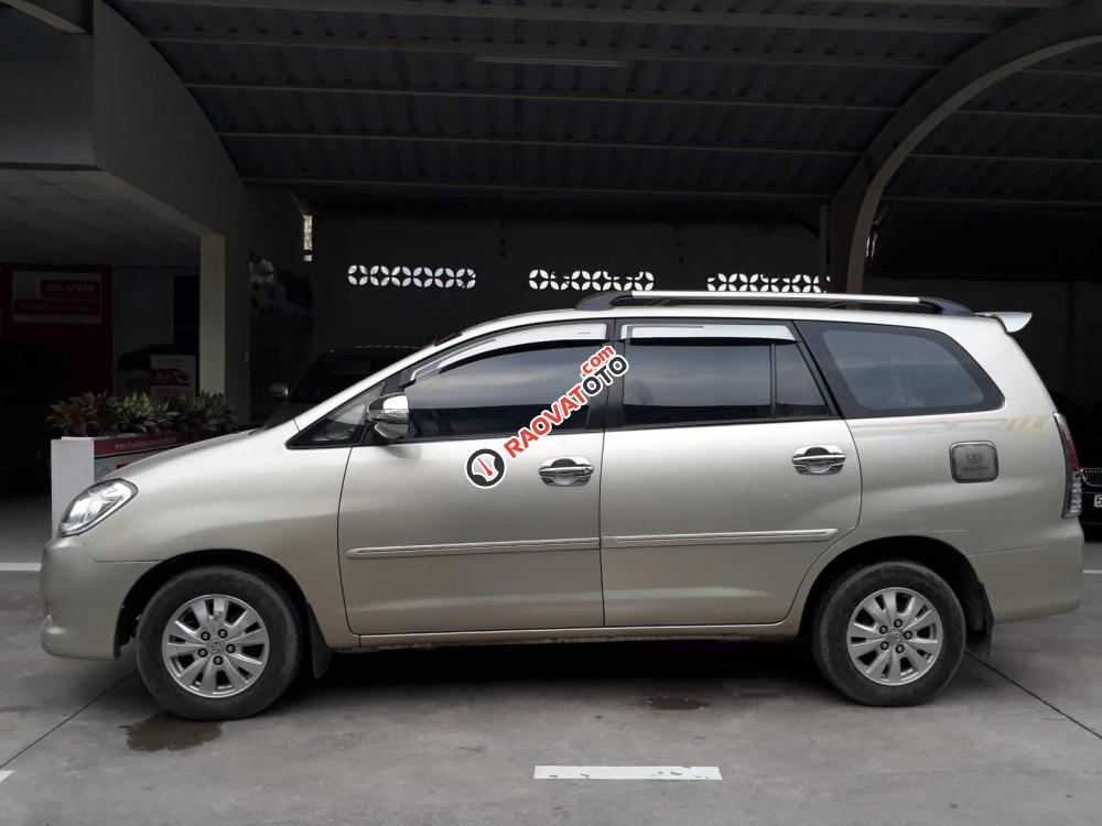 Bán Toyota Innova 2.0V 2008, số tự động đi 130.000km, giá thương lượng-1