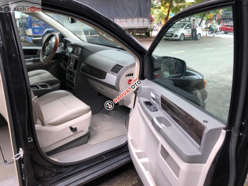 Bán Chrysler Grand Voyager Limited đời 2011, màu đen, xe nhập-0