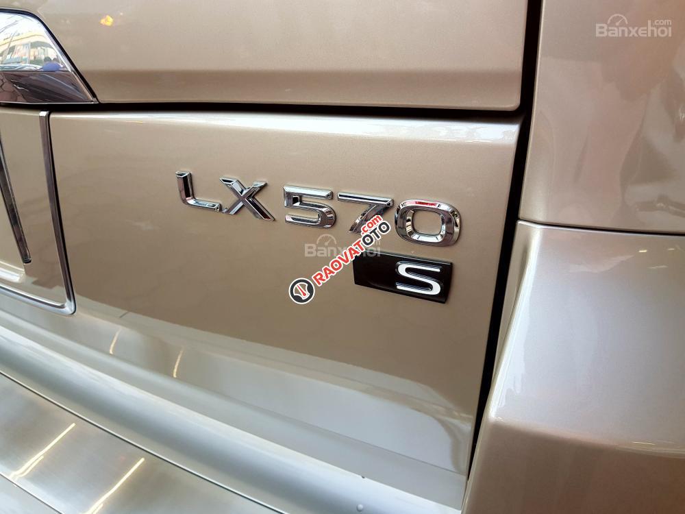 Bán xe Lexus LX 570S Super Sport 2019, giao ngay, giá tốt - LH Ms Hương  -19