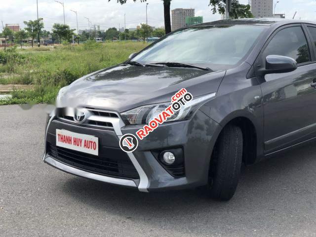 Gia đình bán xe Toyota Yaris E đời 2014, màu xám, xe nhập  -4