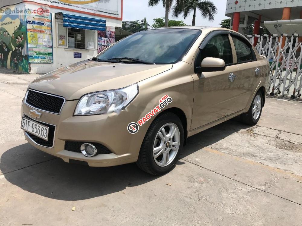 Cần bán lại xe Chevrolet Aveo 1.5 đời 2016, màu vàng  -0