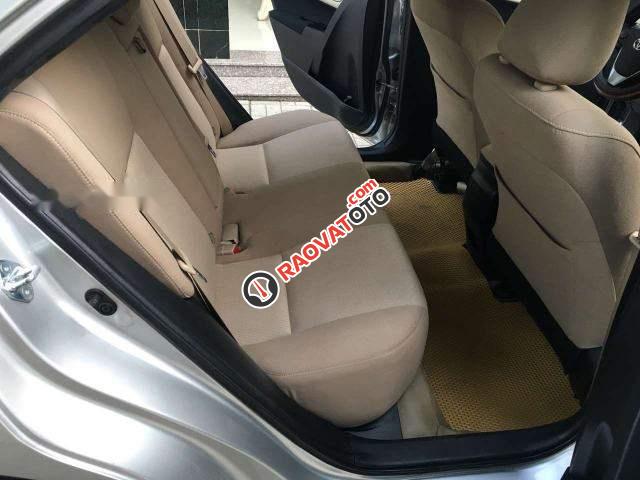 Cần bán lại xe Toyota Corolla altis 1.8 MT năm sản xuất 2015, màu bạc, giá 595tr-0