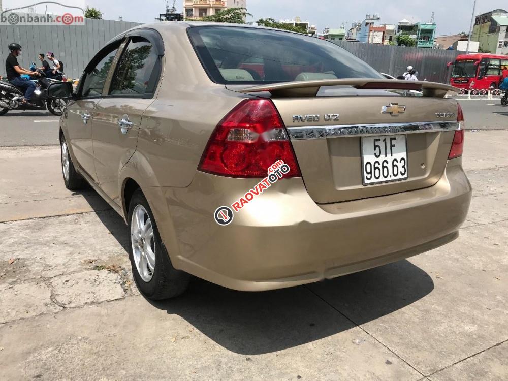 Cần bán lại xe Chevrolet Aveo 1.5 đời 2016, màu vàng  -2