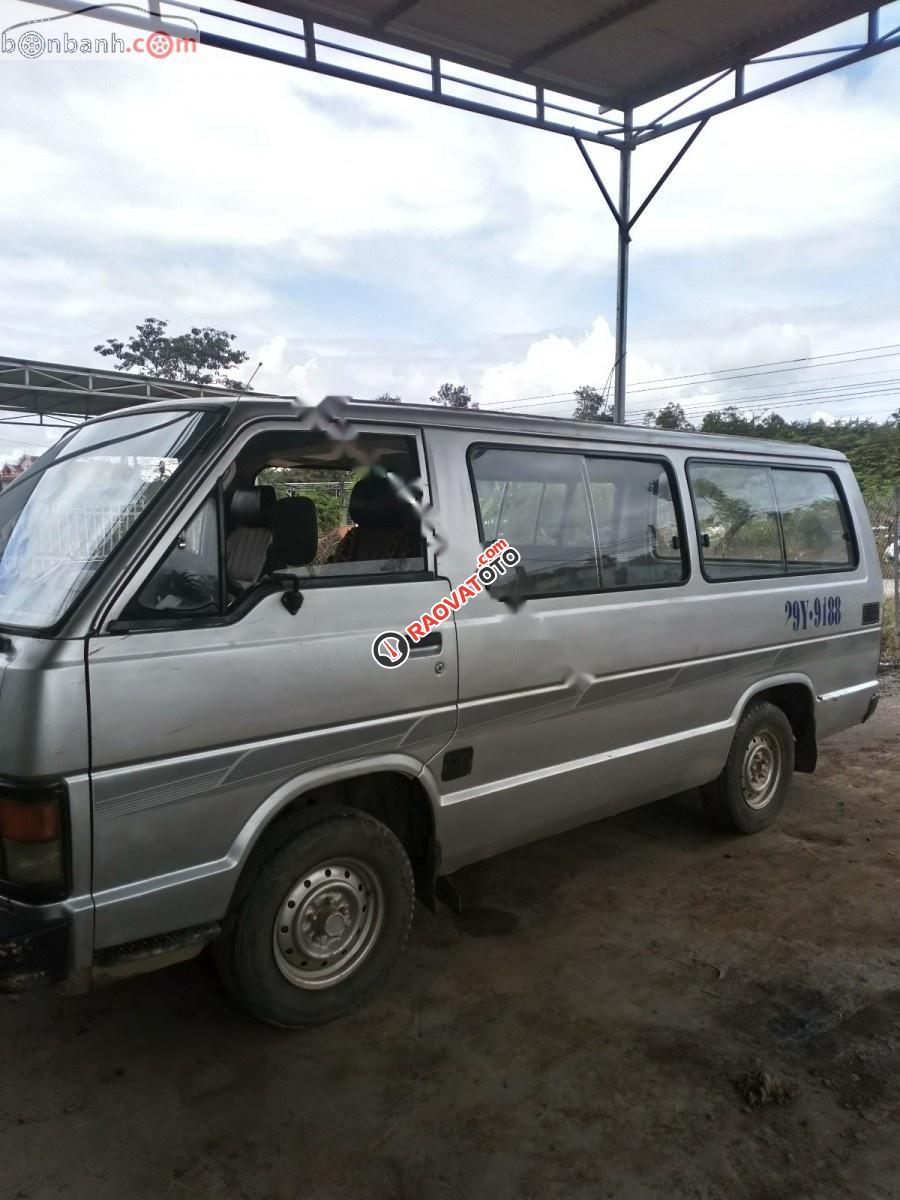 Cần bán xe Toyota Hiace sản xuất năm 1994, màu bạc, nhập khẩu -0