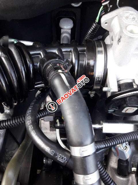 Bán xe Chevrolet Aveo MT năm 2016, màu bạc giá cạnh tranh-3