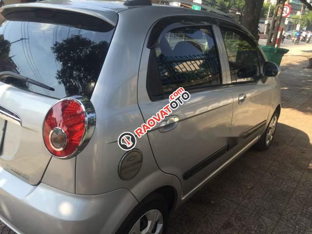 Cần bán lại xe Chevrolet Spark AT năm sản xuất 2009, màu bạc-1