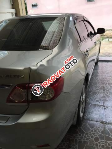 Cần bán xe Toyota Corolla altis 2.0V 2013, màu bạc chính chủ-3