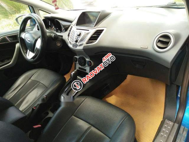 Bán chiếc xe Ford Fiesta số tự động, máy 1,6 không hao xăng nhưng chạy rất vọt và đầm chắc-3