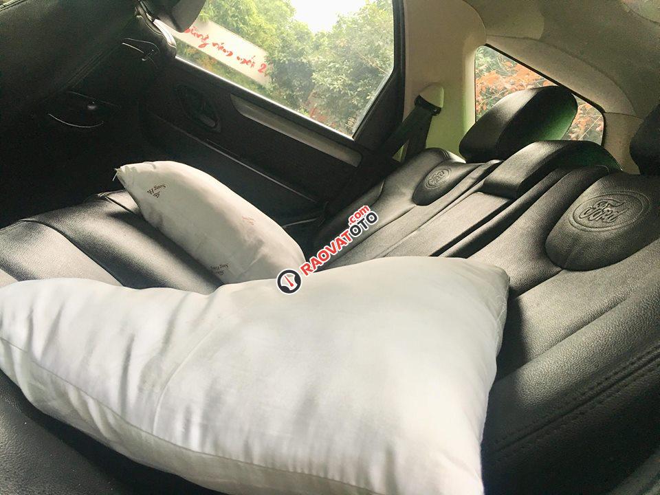 Cần bán xe Ford Escape XLS năm sản xuất 2010, màu bạc, giá chỉ 425 triệu-11