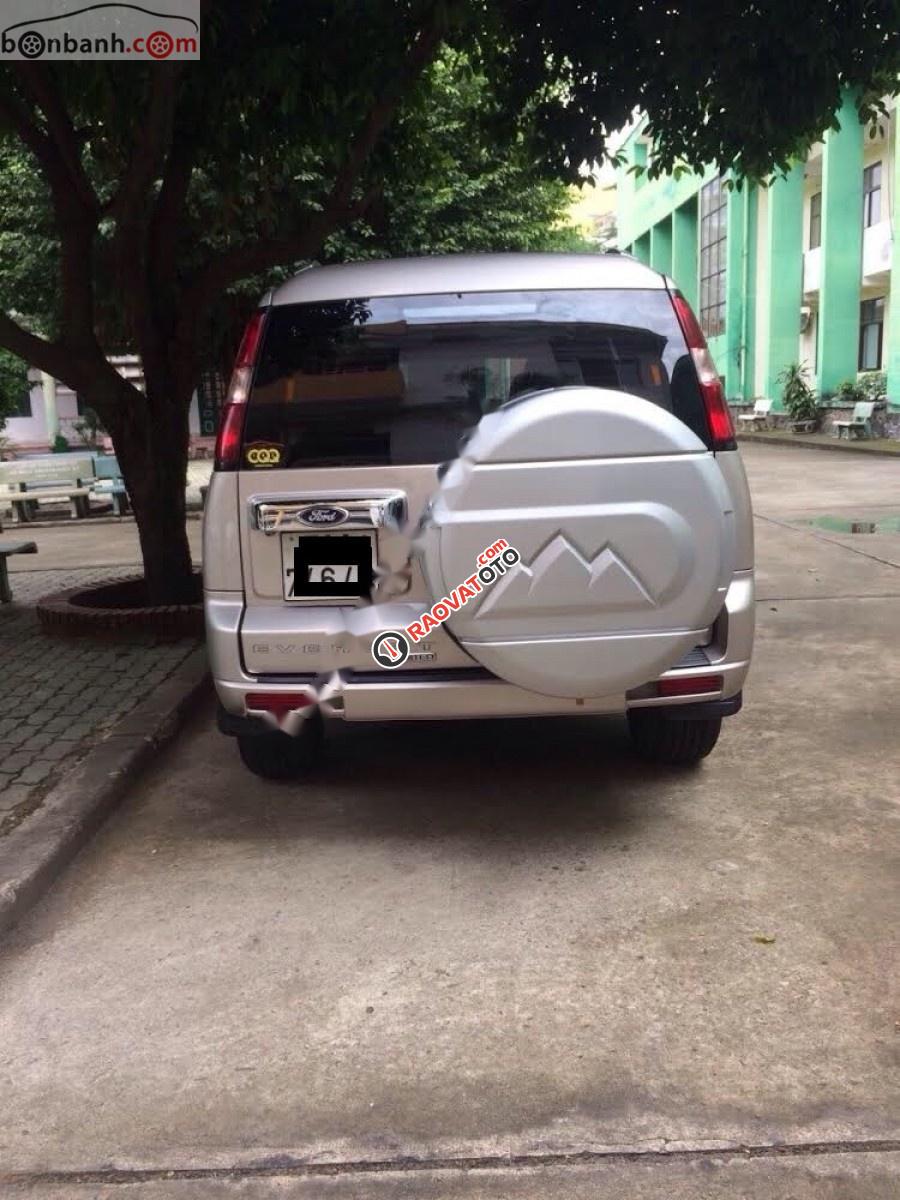 Bán xe Ford Everest AT đời 2014, màu bạc, số tự động-4