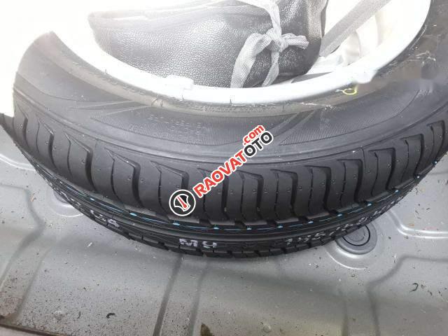 Bán xe Chevrolet Aveo MT năm 2016, màu bạc giá cạnh tranh-4