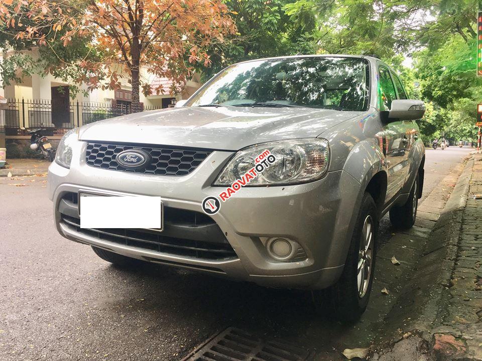 Cần bán xe Ford Escape XLS năm sản xuất 2010, màu bạc, giá chỉ 425 triệu-12
