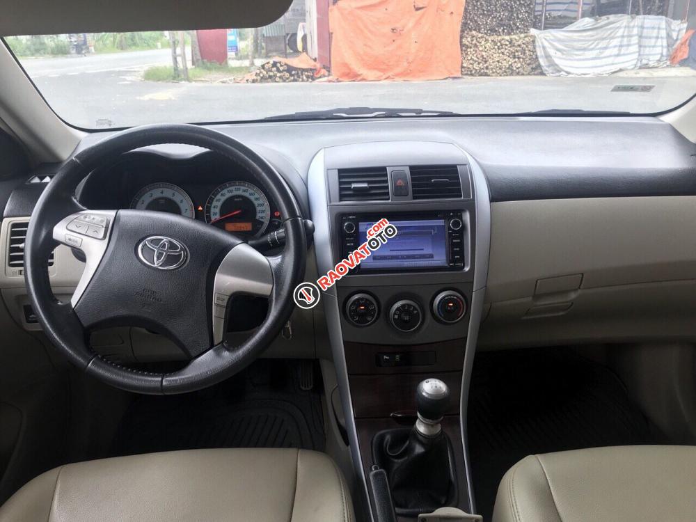 Cần bán gấp Toyota Corolla Altis năm 2011 màu bạc, 445 triệu-7