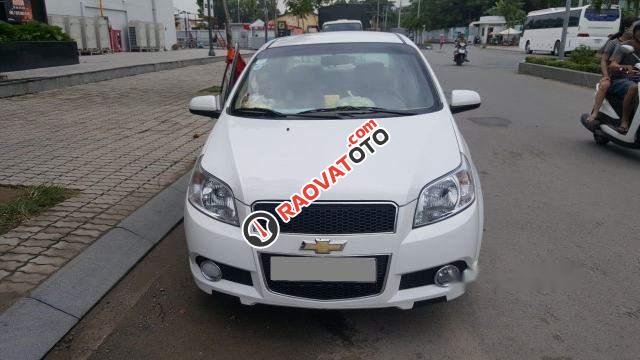 Cần bán gấp Chevrolet Aveo 1.5 MT 2016, màu trắng-0