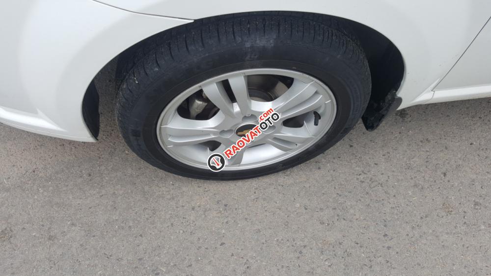 Cần ra đi con Chevrolet Aveo sx 2016 số sàn 1.5MT màu trắng Ngọc Trinh-3