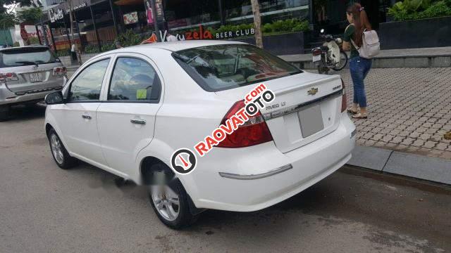Cần bán gấp Chevrolet Aveo 1.5 MT 2016, màu trắng-1