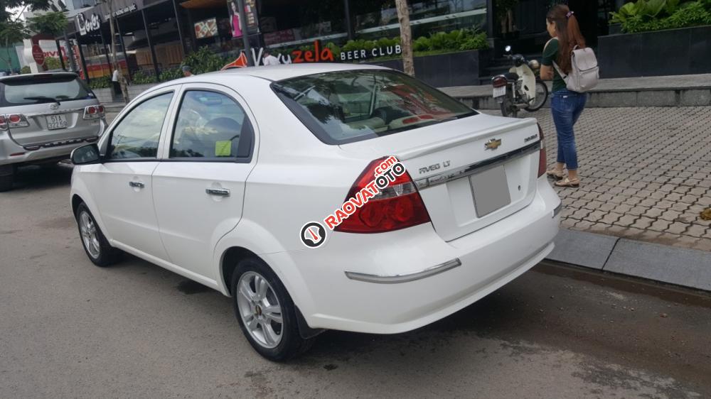 Cần ra đi con Chevrolet Aveo sx 2016 số sàn 1.5MT màu trắng Ngọc Trinh-2