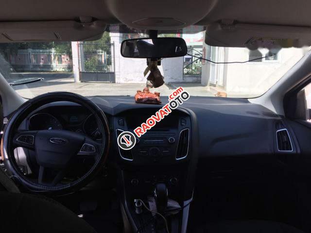 Cần bán lại xe Ford Focus Trend năm sản xuất 2017, màu trắng đã đi 12500km, 580tr-5